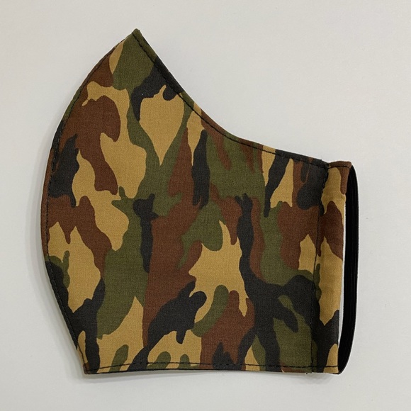 CAMOUFLAGE Print FACE MASK w/ Filter Pocket - Picture 4 of 4